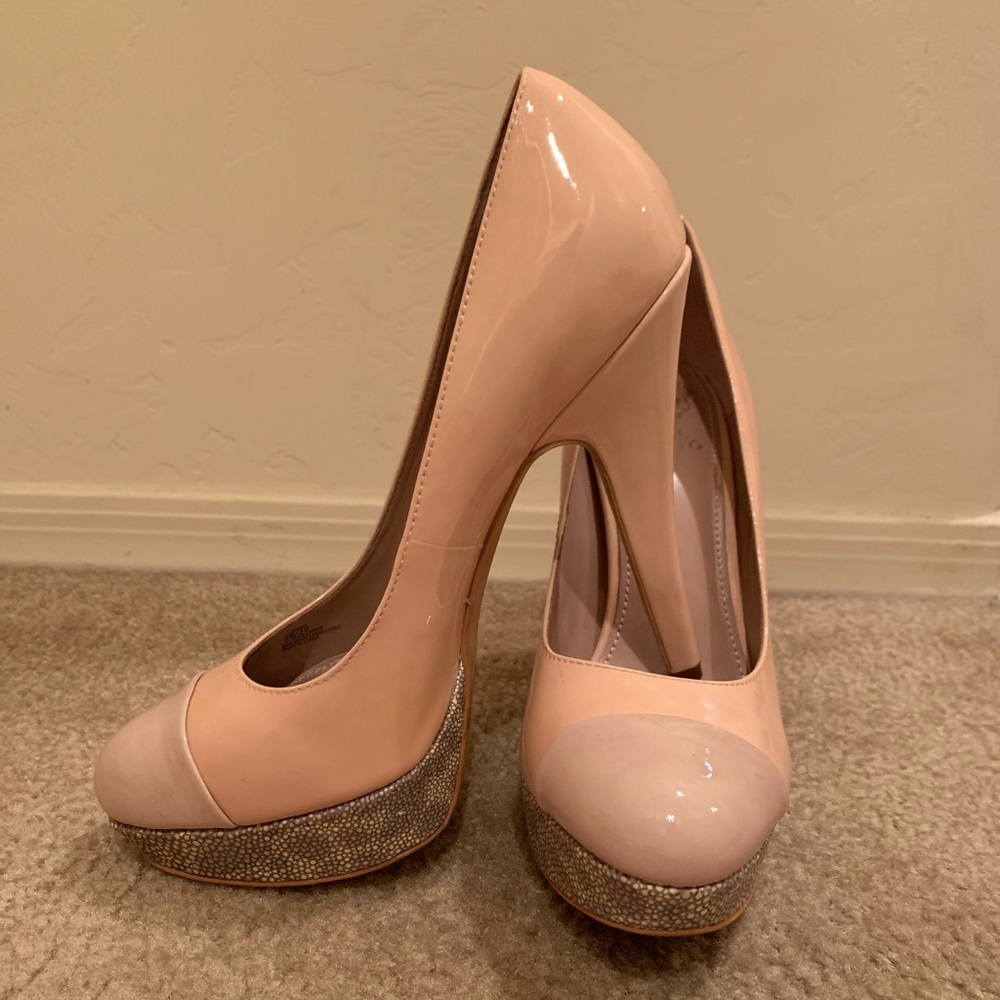 Vince Camuto High Heels